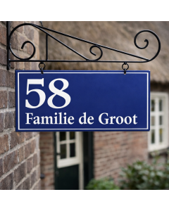 Dubbelzijdig uithangbord met sierlijk muurframe