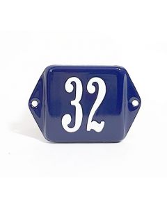 Huisnummer model oor