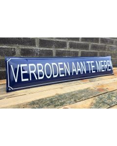 Verboden aan te meren groot