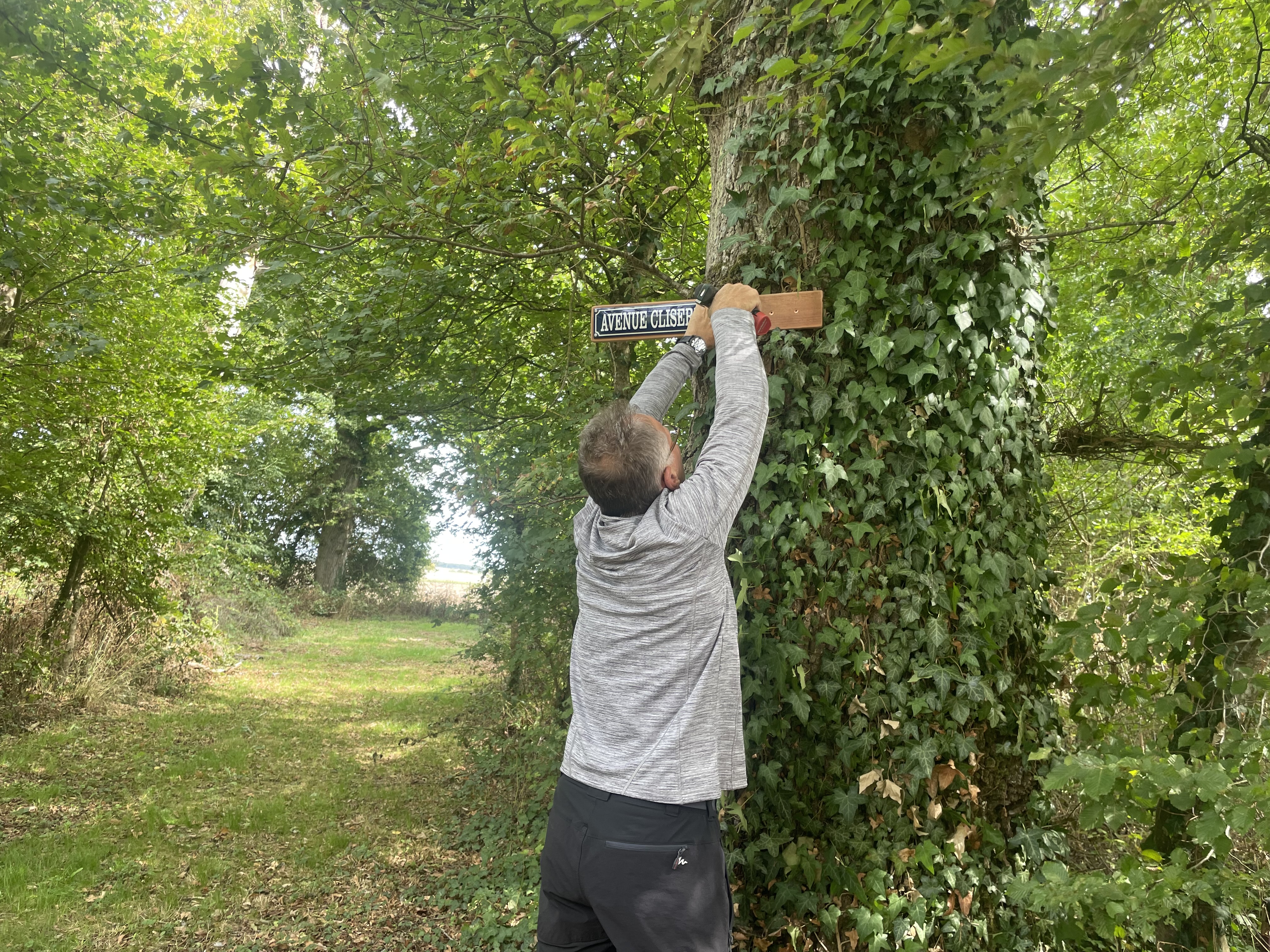 Straatnaambord met kader