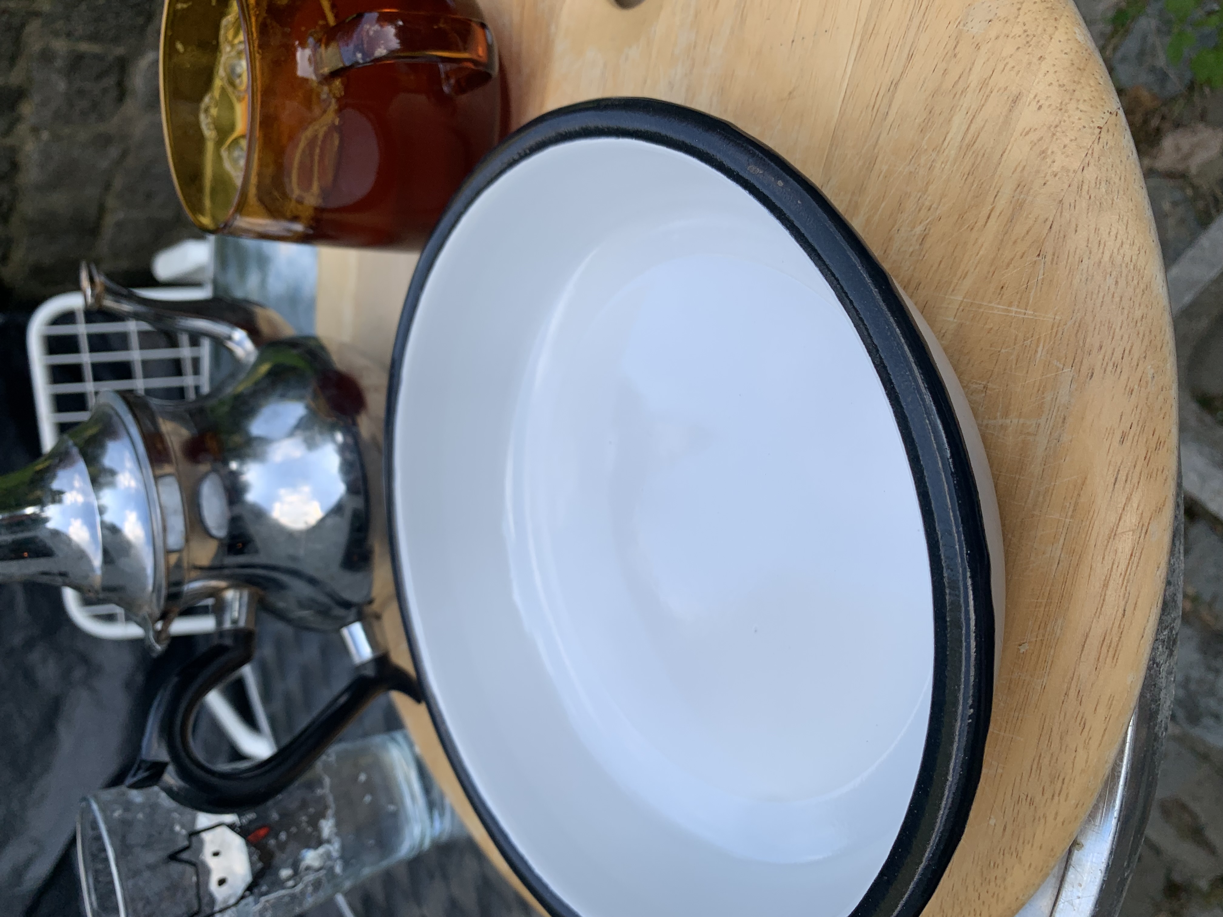 Servies emaille diepe borden set van 4 stuks.