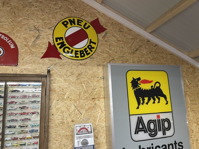 Pneu Englebert reclamebord